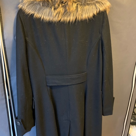 Le château coat with faux fur removable - Picture 8 of 9